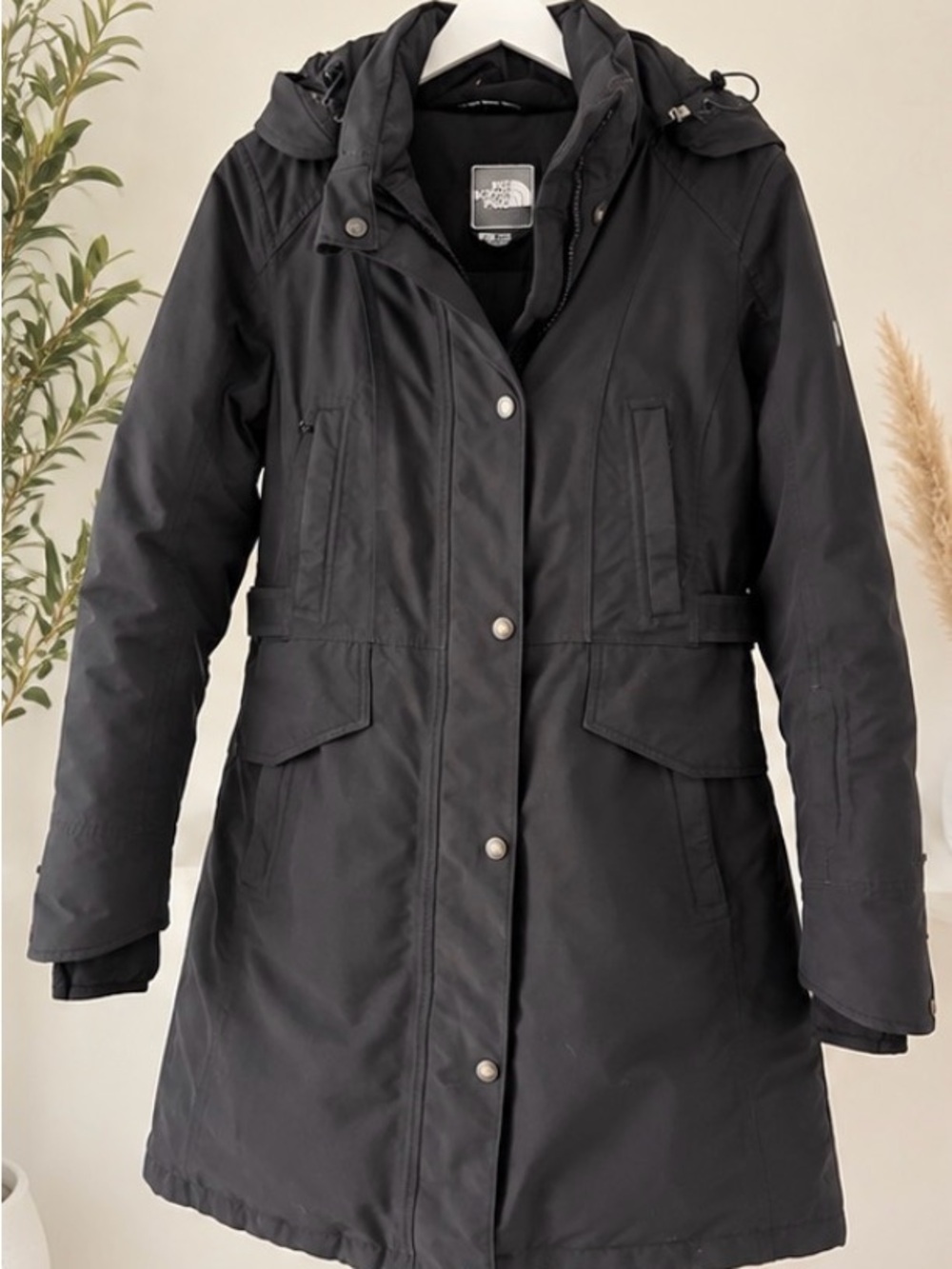 The North Face Women's Black Insulated Hooded Ski Coat